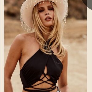 12th tribe Veronica Black Lace Up Halter Top Medium